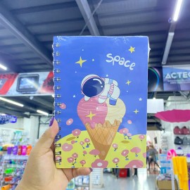 Cuaderno de 80 Hojas Rayadas con Portada Espacial y Espiral Metálico